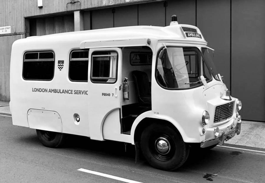  Austin LD Wandsworth Ambulance Mk II 1960 года  (фото 11 из 12)